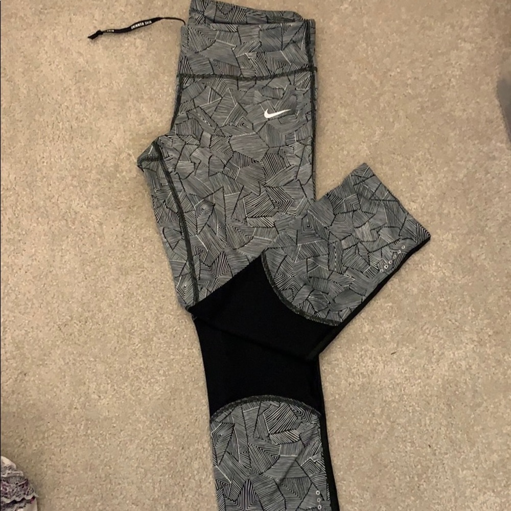 Nike leggings